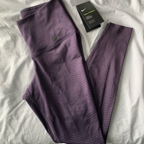 Nike Zonal Strength Leggings - Picture 4 of 9